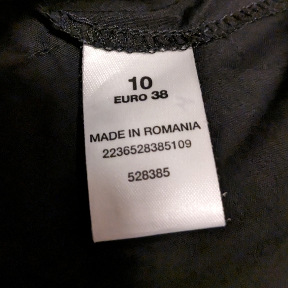 Cotton A-line Skirt w/ pockets, front split, & piping detail on waistband - Picture 8 of 12